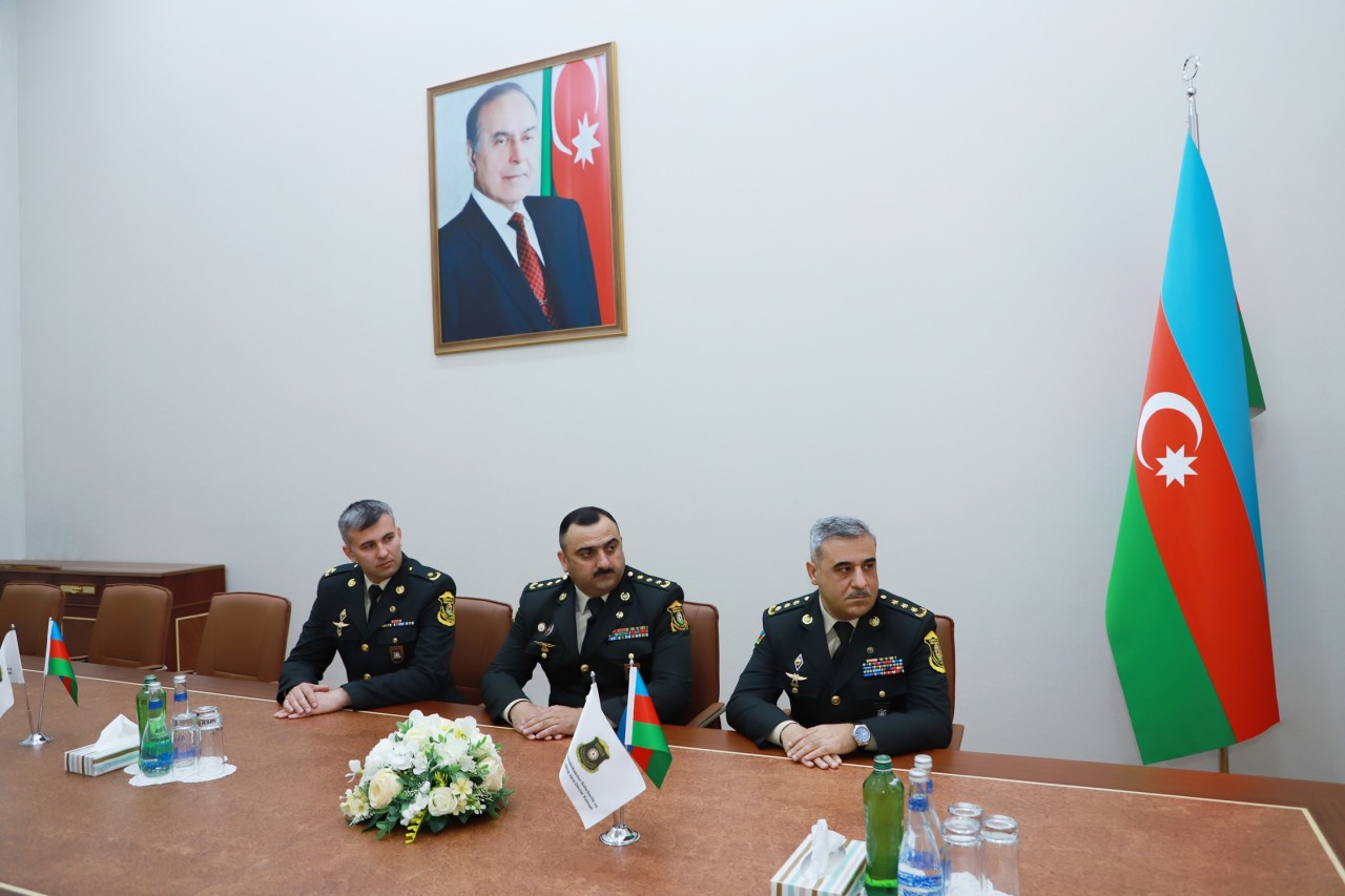 Mürsəl İbrahimov hərbi qulluqçuların medallarını təqdim etdi - FOTOLAR